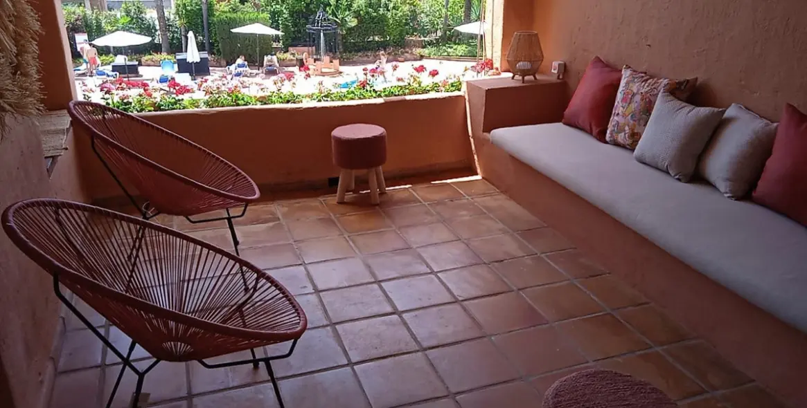 Продажа апартаментов на среднем этаже в The Golden Mile 5