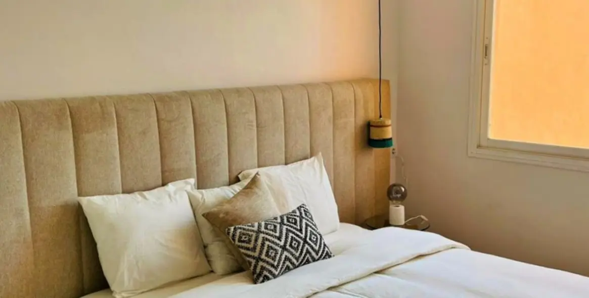 Продажа апартаментов на среднем этаже в The Golden Mile 8