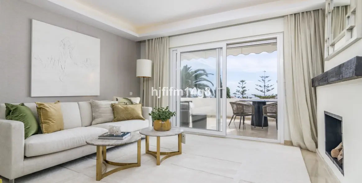 Venta de apartamento en planta media en Nueva Andalucía 5