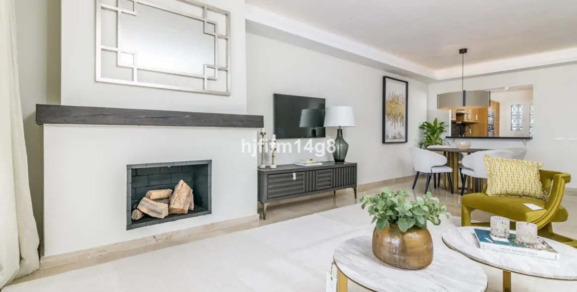 Venta de apartamento en planta media en Nueva Andalucía 6