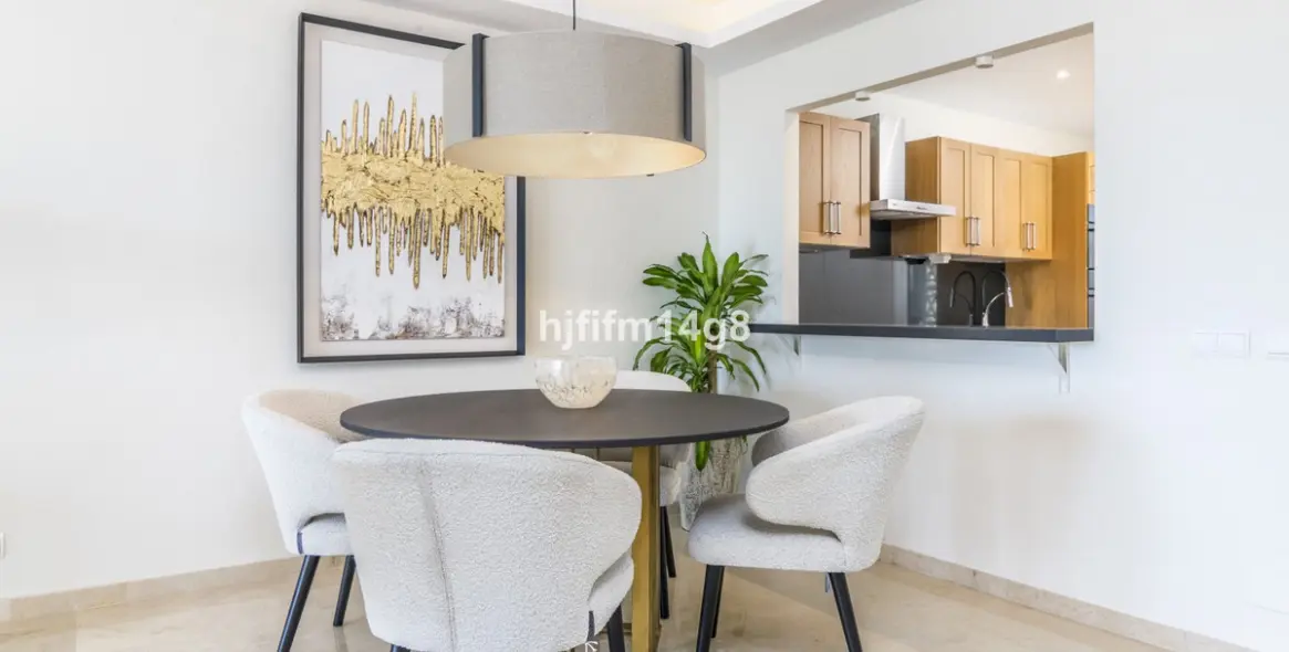 Venta de apartamento en planta media en Nueva Andalucía 7