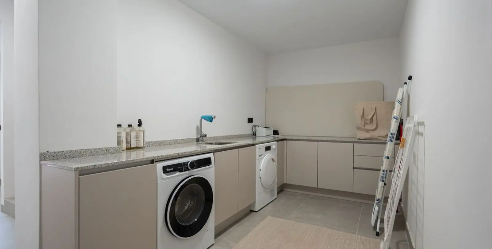 Sale of townhouse in Nueva Andalucía 35