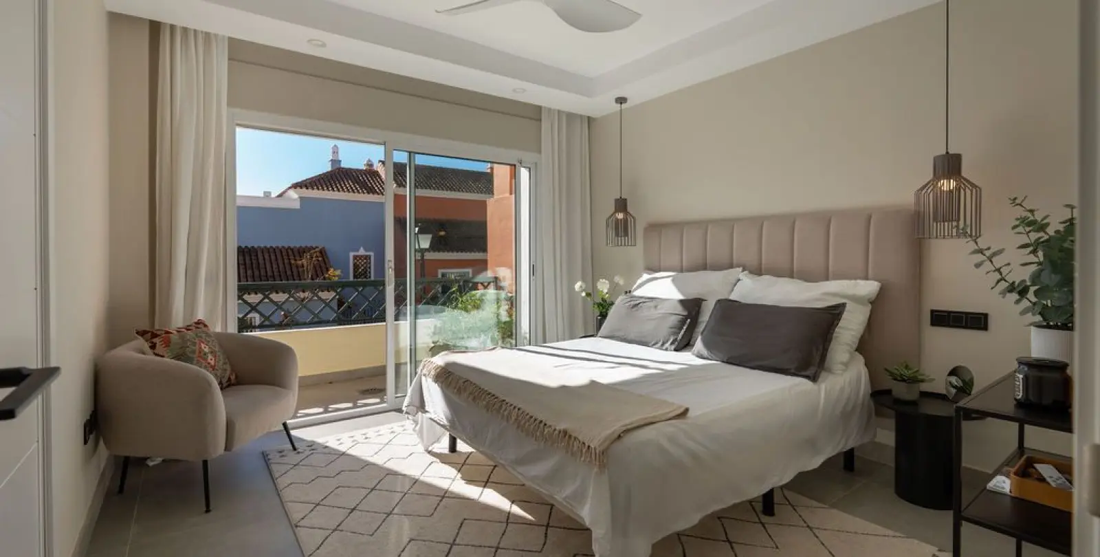Sale of townhouse in Nueva Andalucía 6