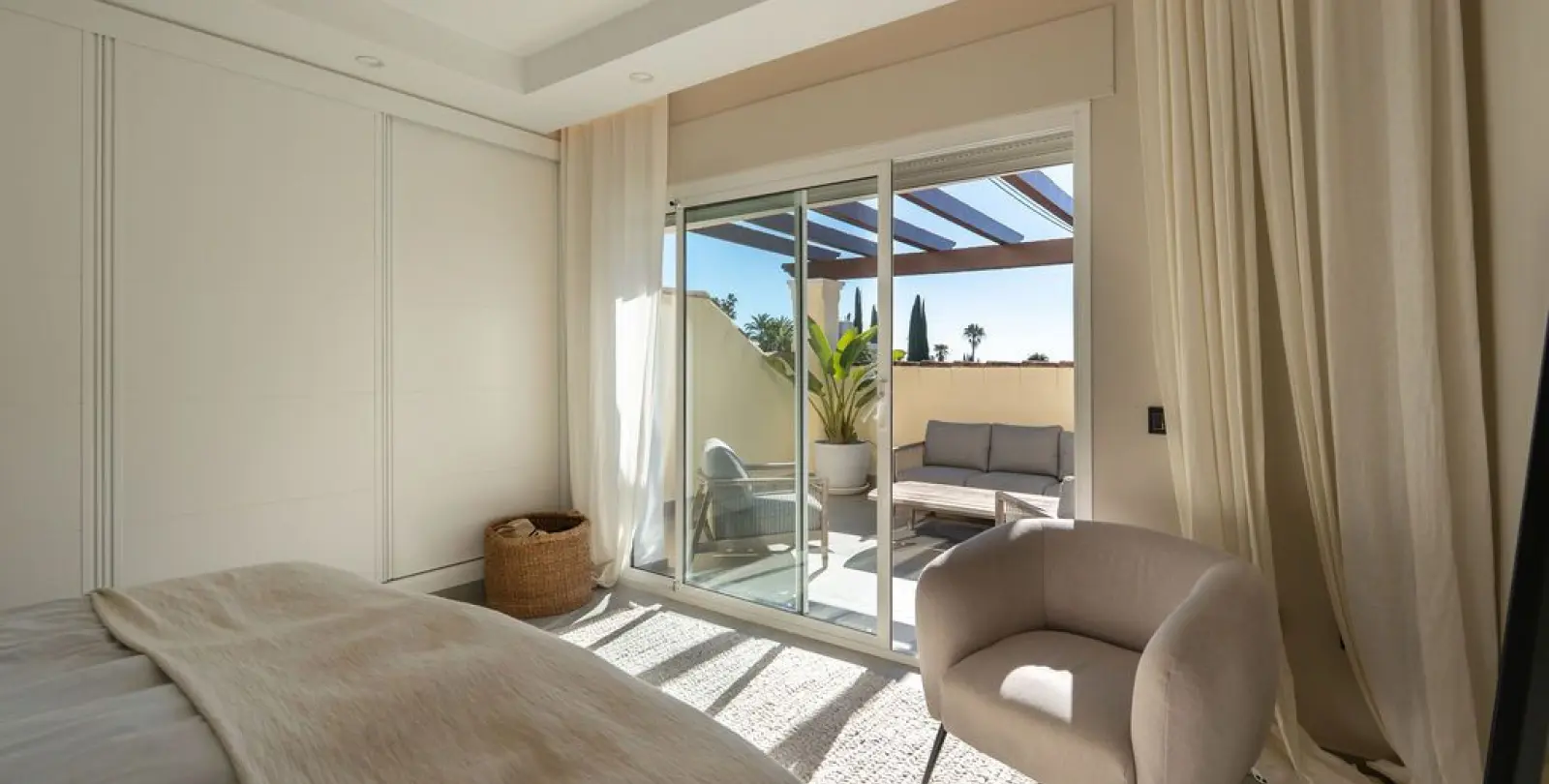 Sale of townhouse in Nueva Andalucía 26