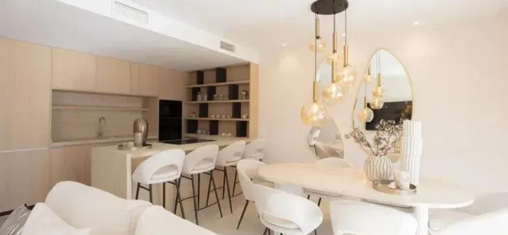 Продажа двухуровневого пентхауса в Nueva Andalucía 2