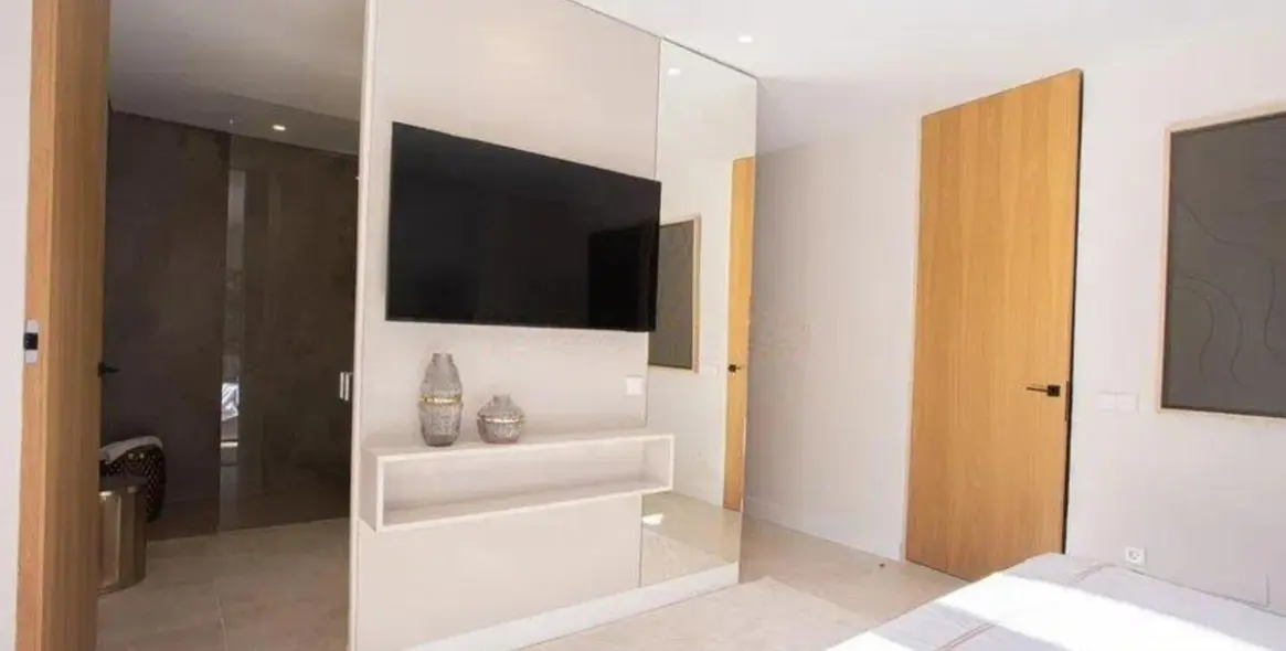 Продажа двухуровневого пентхауса в Nueva Andalucía 18