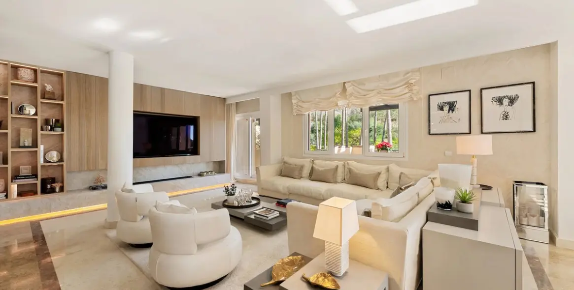 Продажа апартаментов на первом этаже в The Golden Mile 3