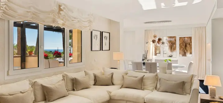 Продажа апартаментов на первом этаже в The Golden Mile 3