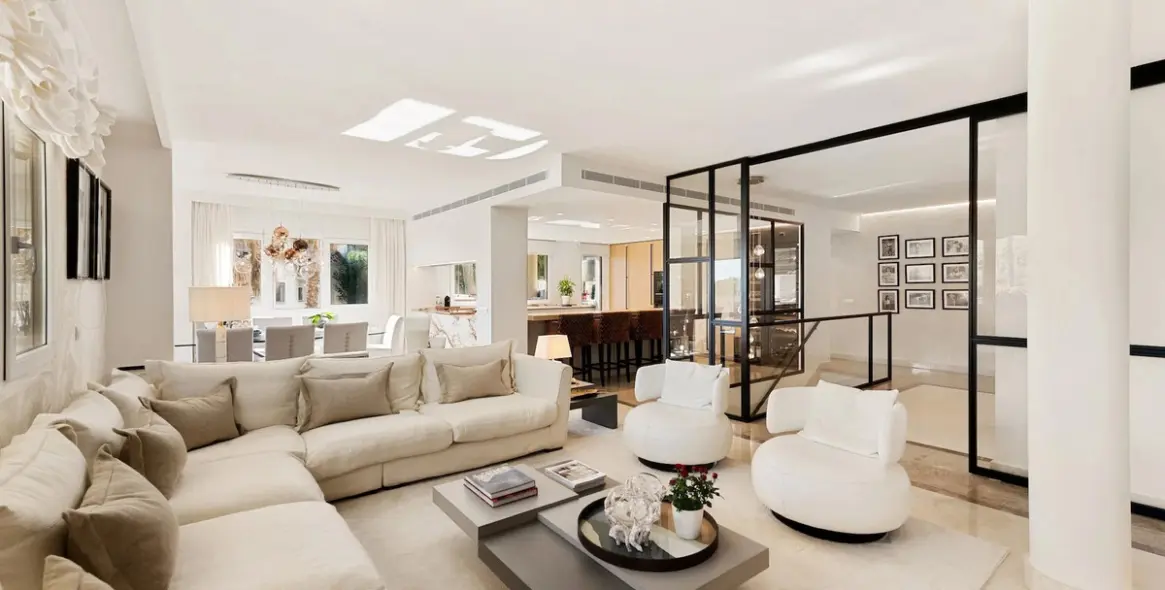 Продажа апартаментов на первом этаже в The Golden Mile 9