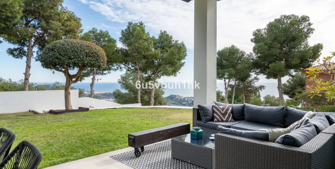 Продажа таунхауса в Malaga - Este 1