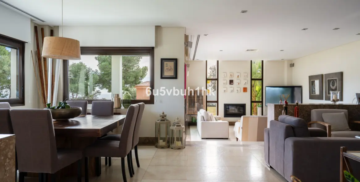 Продажа таунхауса в Malaga - Este 7