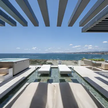 Продажа апартаментов на среднем этаже в Estepona