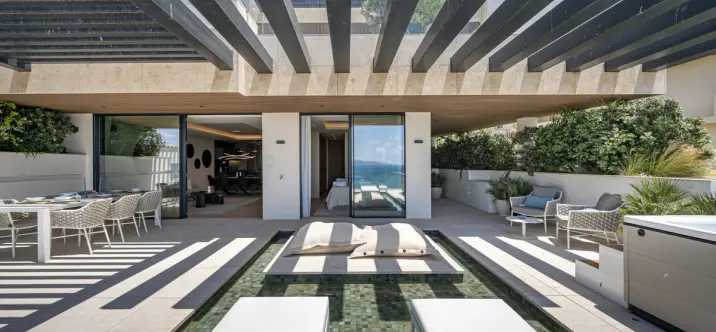 Продажа апартаментов на среднем этаже в Estepona 2