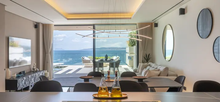 Продажа апартаментов на среднем этаже в Estepona 4