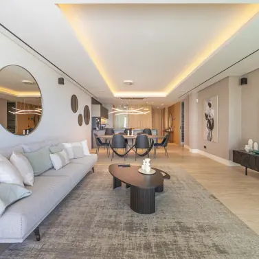 Продажа апартаментов на среднем этаже в Estepona