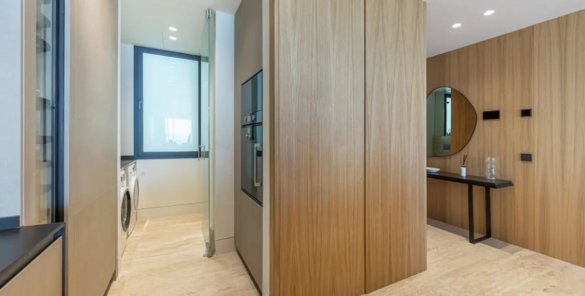 Продажа апартаментов на среднем этаже в Estepona 12