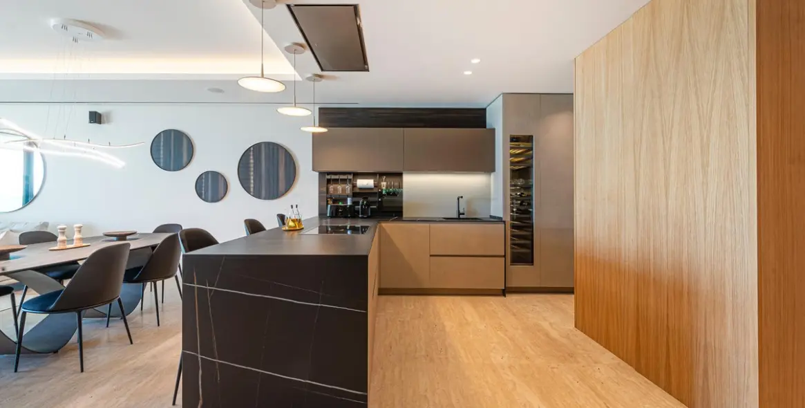 Продажа апартаментов на среднем этаже в Estepona 13