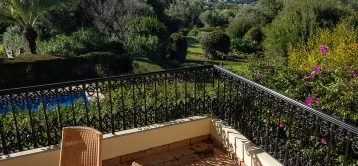 Продажа  отдельно стоящей виллы в El Rosario 0