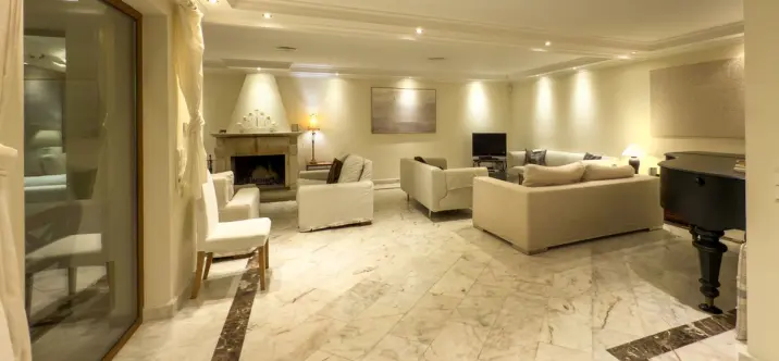 Продажа  отдельно стоящей виллы в El Rosario 2