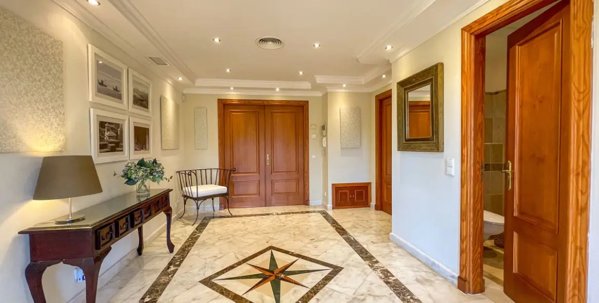 Продажа  отдельно стоящей виллы в El Rosario 4