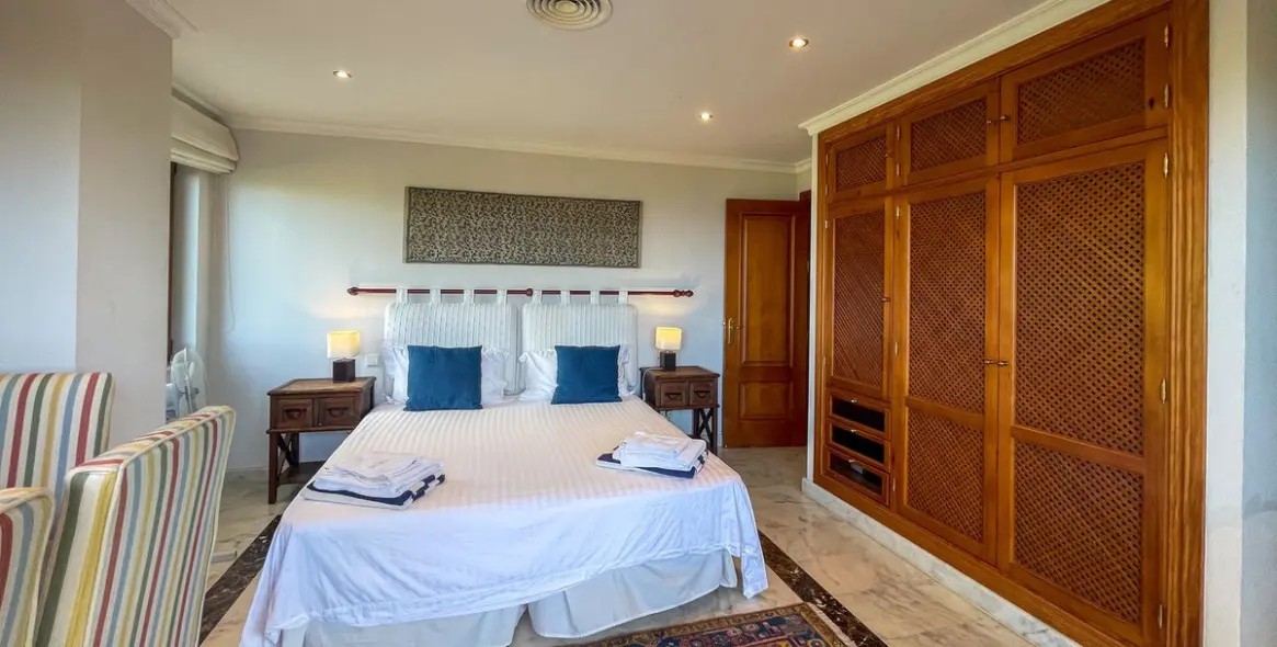 Продажа  отдельно стоящей виллы в El Rosario 24