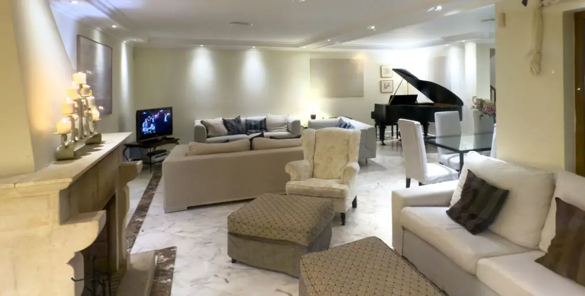 Продажа  отдельно стоящей виллы в El Rosario 61