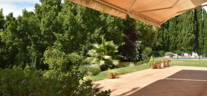 Продажа  отдельно стоящей виллы в San Roque 3