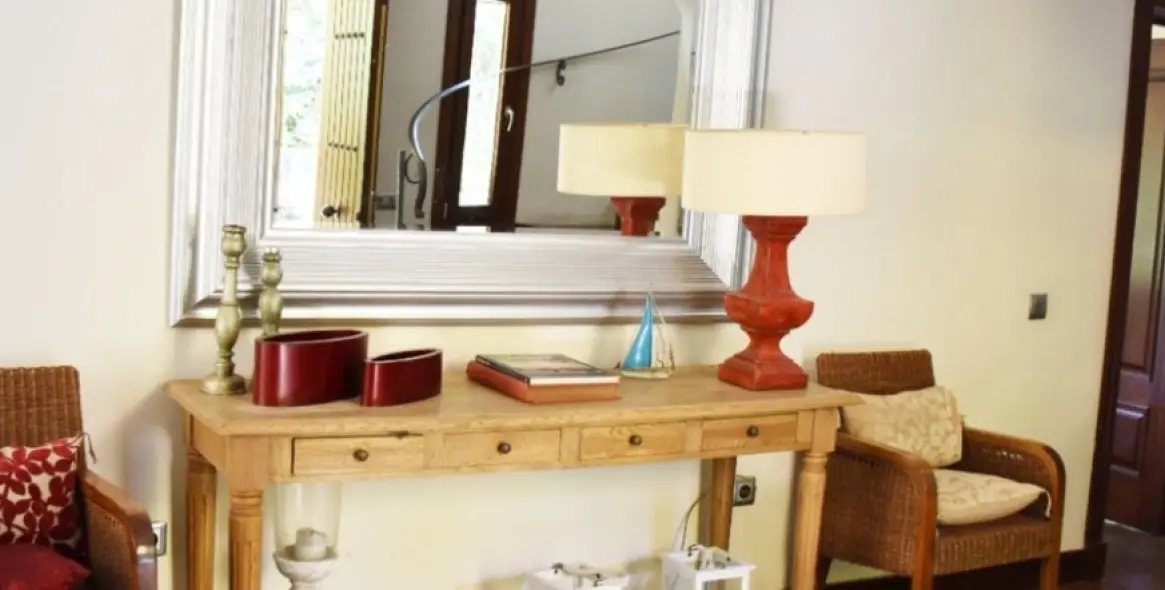 Продажа  отдельно стоящей виллы в San Roque 15