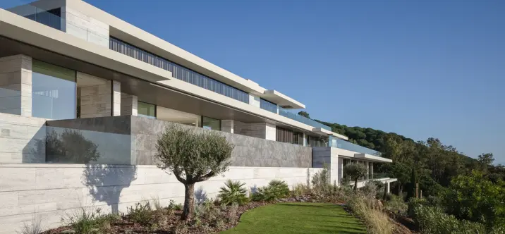 Продажа  отдельно стоящей виллы в Sotogrande 0