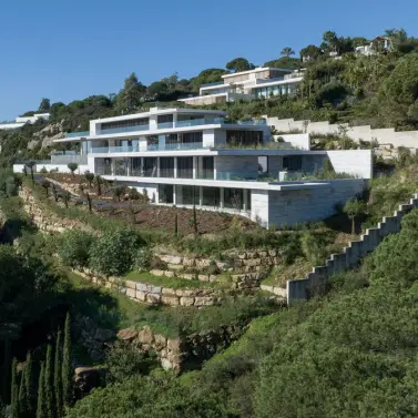 Продажа  отдельно стоящей виллы в Sotogrande