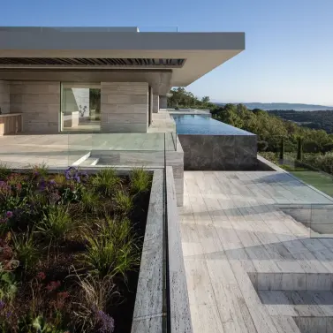 Продажа  отдельно стоящей виллы в Sotogrande