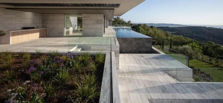 Продажа  отдельно стоящей виллы в Sotogrande 3