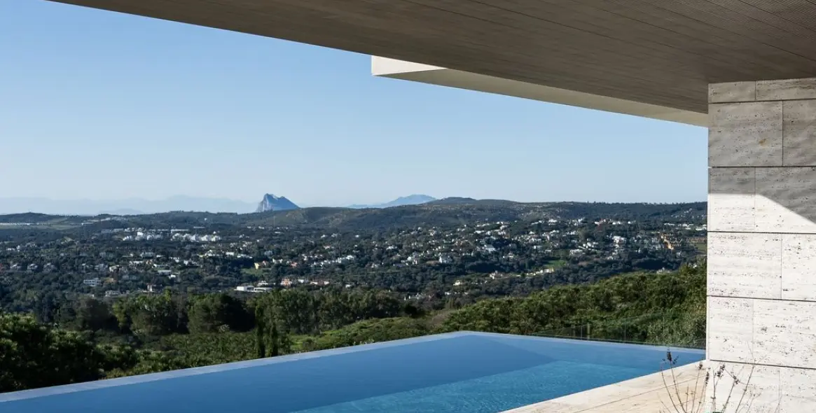 Продажа  отдельно стоящей виллы в Sotogrande 6