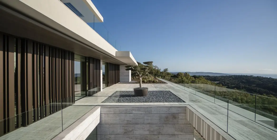 Продажа  отдельно стоящей виллы в Sotogrande 7