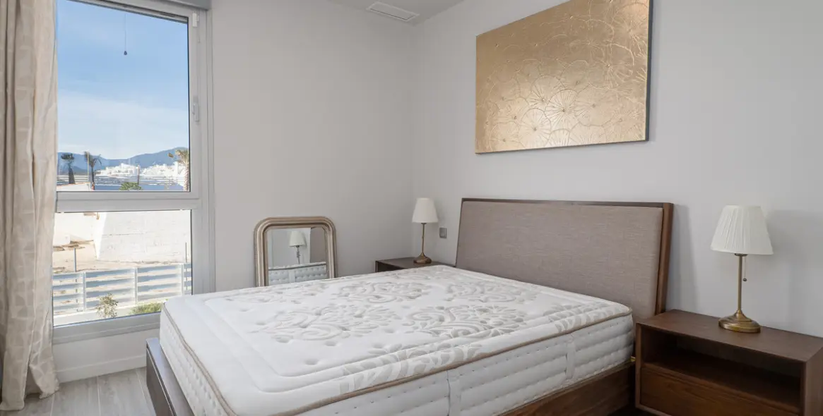 Long-term rent of penthouse in Cancelada 15