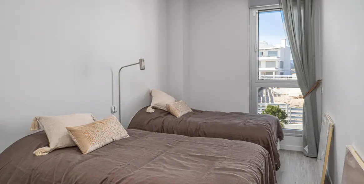 Long-term rent of penthouse in Cancelada 17