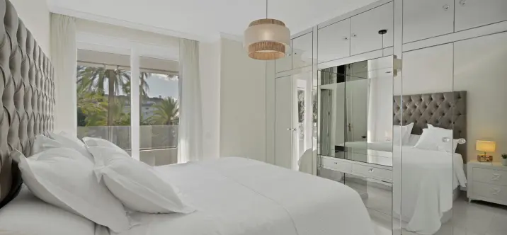 Long-term rent of middle floor apartment in Río Real 2