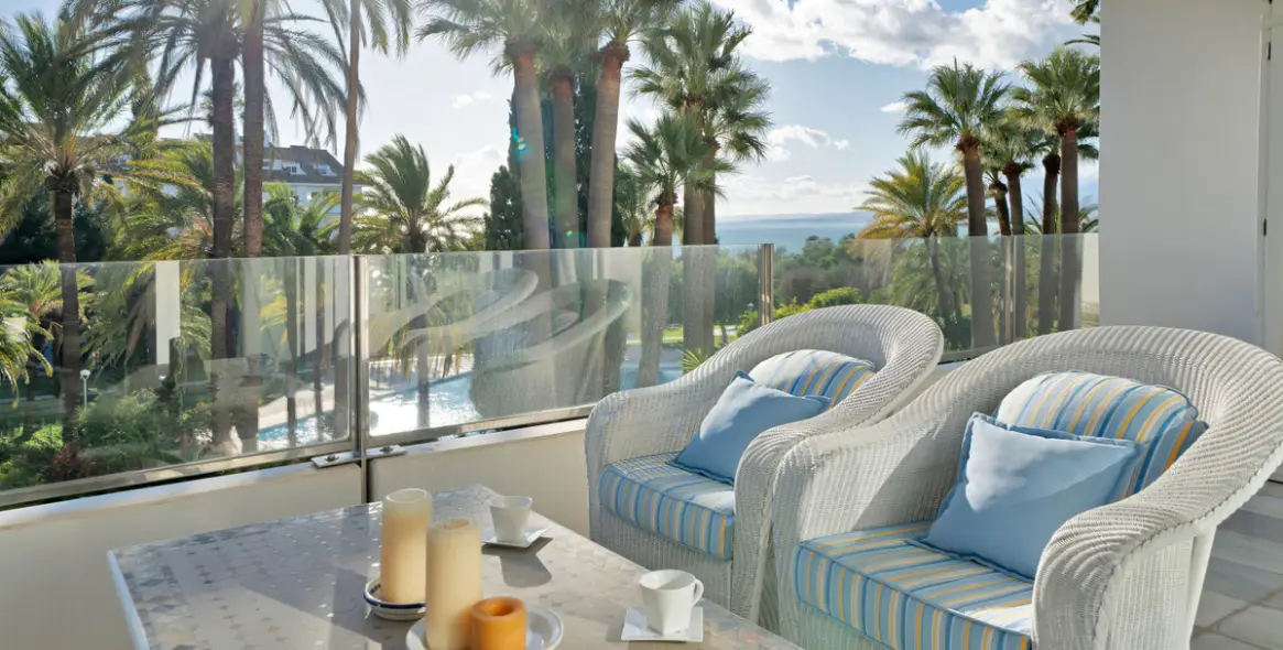 Long-term rent of middle floor apartment in Río Real 17