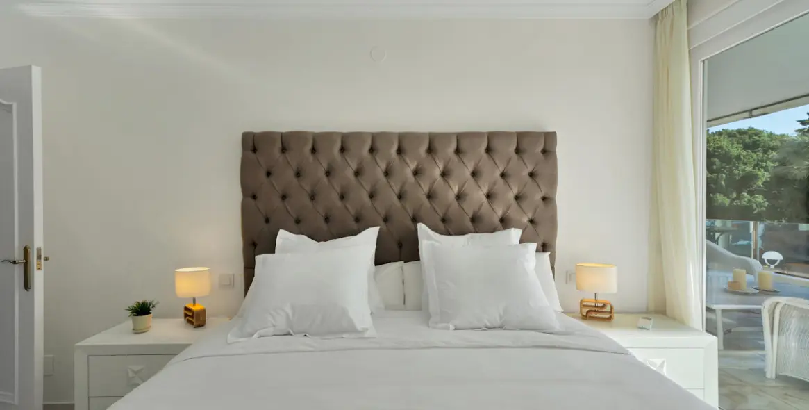 Long-term rent of middle floor apartment in Río Real 20