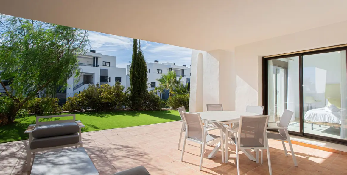 Sale of ground floor apartment in Casares Playa 1