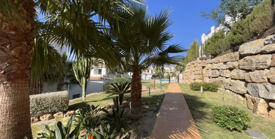 Sale of ground floor apartment in Casares Playa 7
