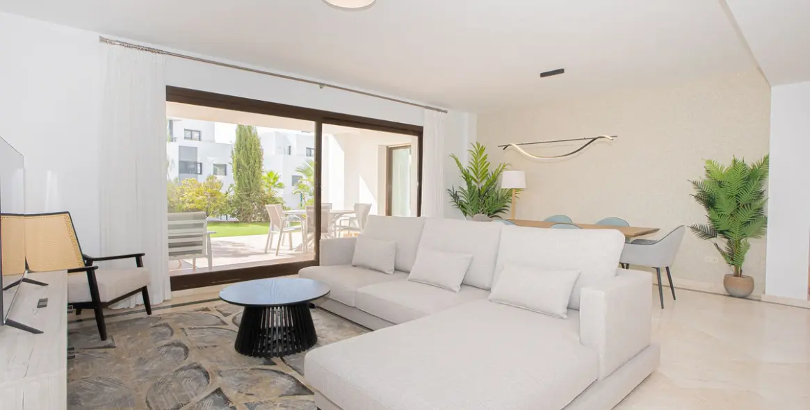 Sale of ground floor apartment in Casares Playa 11