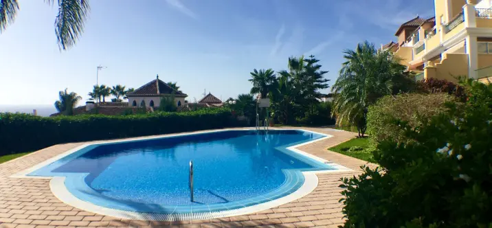 Продажа апартаментов на среднем этаже в Nerja 1