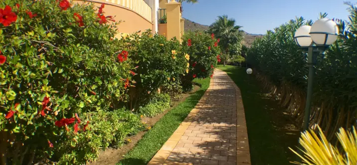 Продажа апартаментов на среднем этаже в Nerja 4