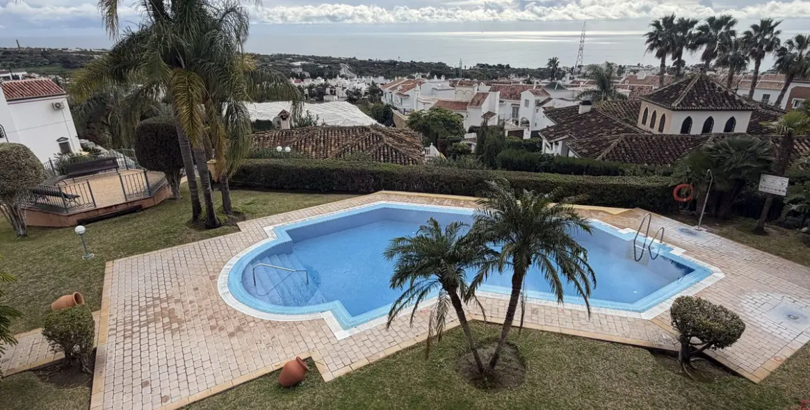 Venta de apartamento en planta media en Nerja 29