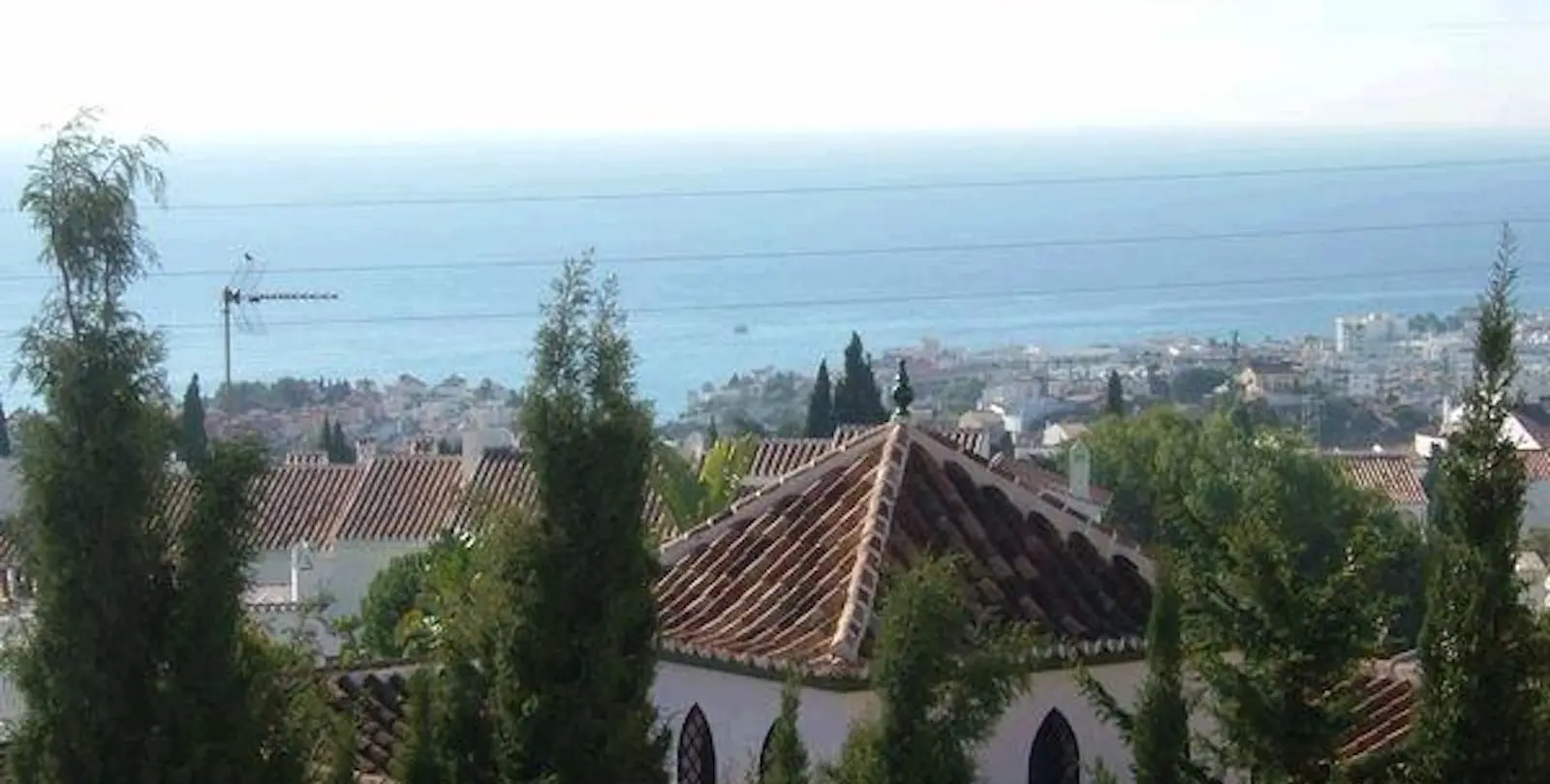 Sale of middle floor apartment in Nerja 13