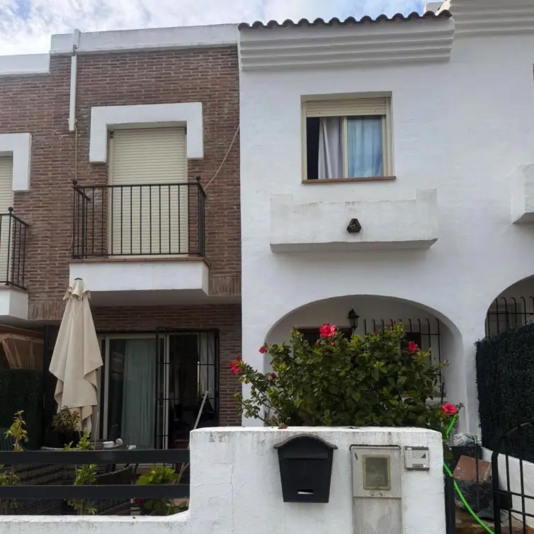 Sale of townhouse in Benahavís