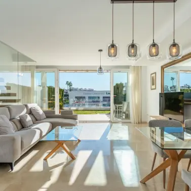 Sale of townhouse in Calahonda