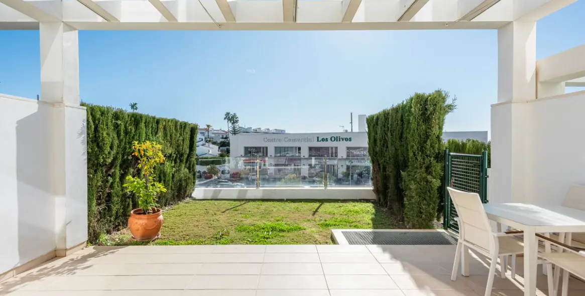 Sale of townhouse in Calahonda 8