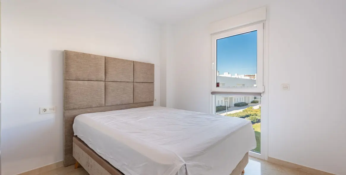 Sale of townhouse in Calahonda 9